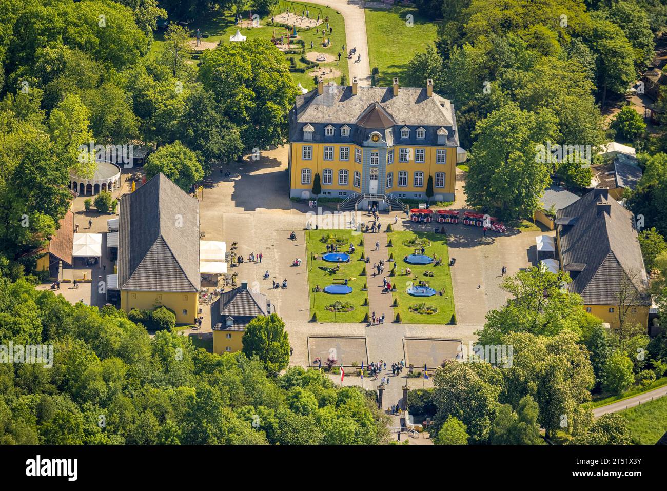 Vista aerea, parco divertimenti Schloß Beck, con parco giochi, Kirchhellen-Nord-Ost, Bottrop, zona della Ruhr, Renania settentrionale-Vestfalia, Germania, DE, Europ Foto Stock