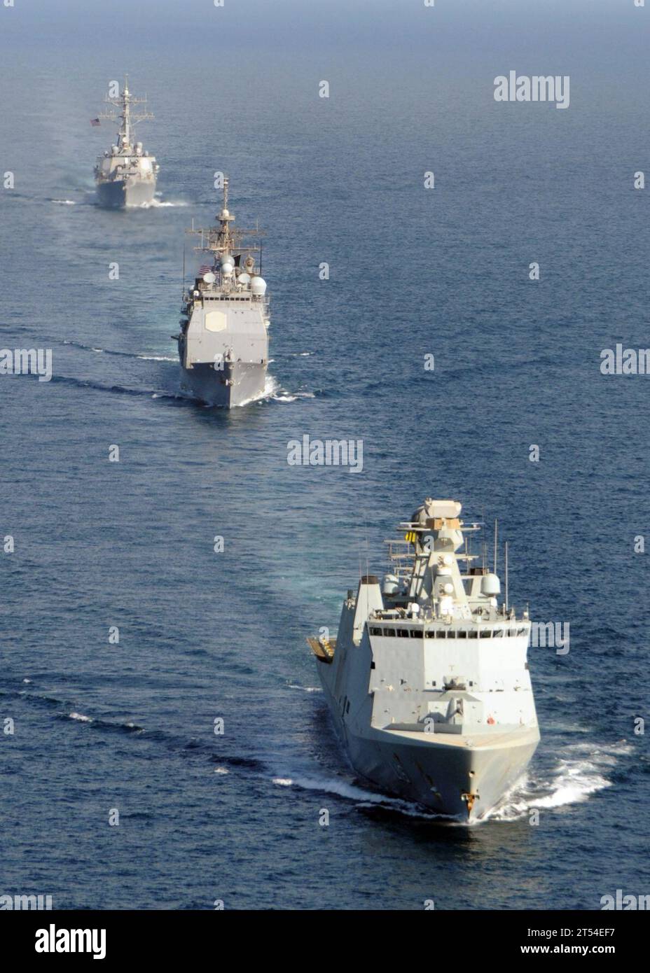 ctf 151, USS MAHAN (DDG 72), USS Vella Gulf (CG 72), USS Vella Gulf (CG 72)HDMS Absalon (L 16) Foto Stock