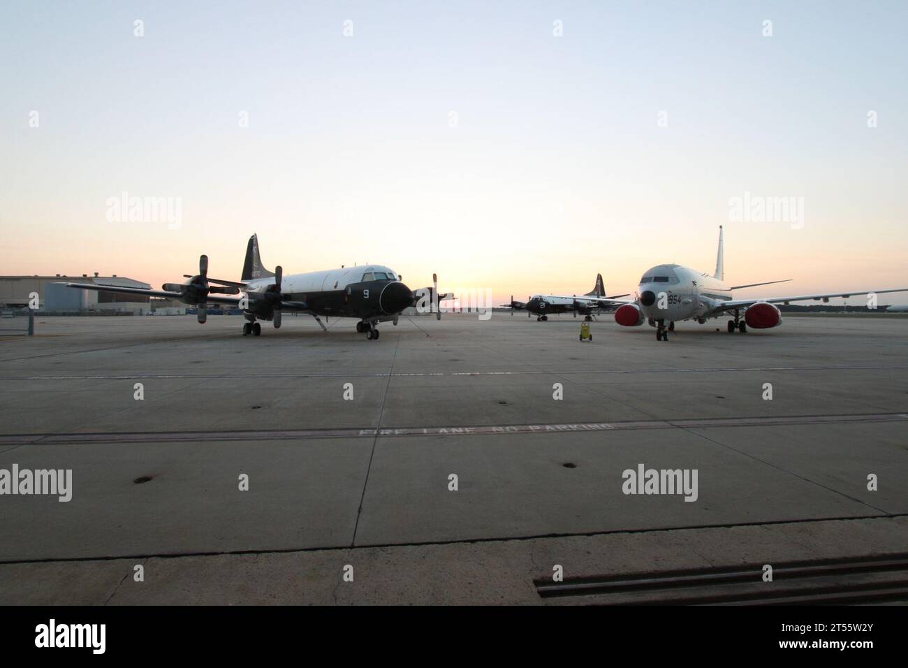 Aerei da guerra antisommergibile a lungo raggio e pattugliamento marittimo, Maritime Patrol and Reconnaissance Century of Naval Aviation, P-3C Orion Aircraft, P-8A Poseidon Foto Stock
