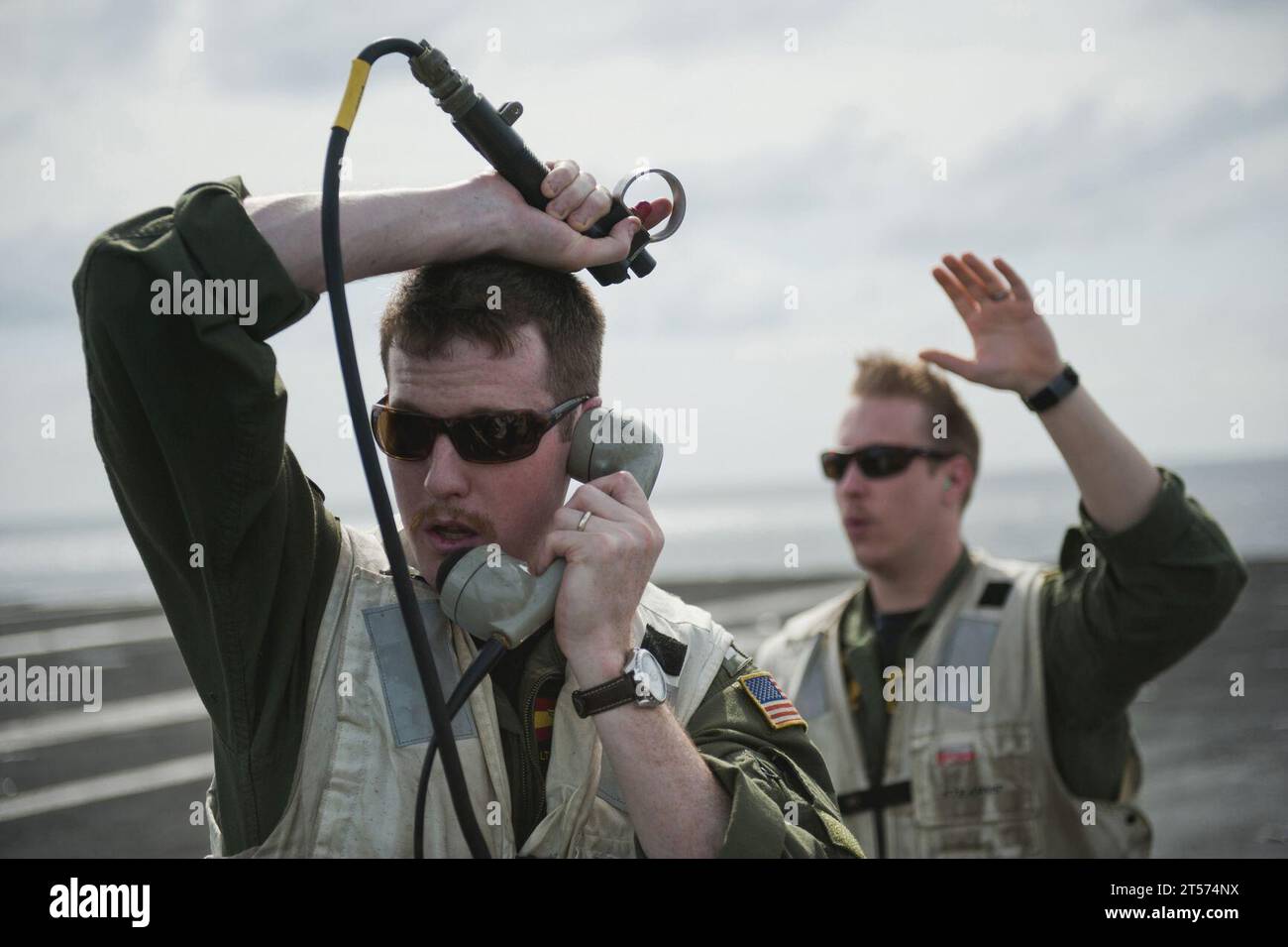US Navy Landing Signal Officer Foto Stock