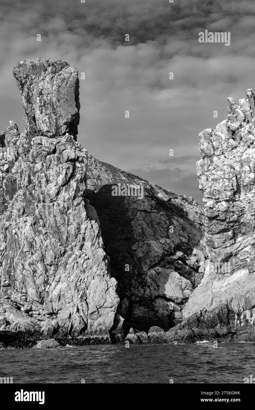 Sea stack, Ireland's Eye, Howth, County Dublin, Irlanda Foto Stock