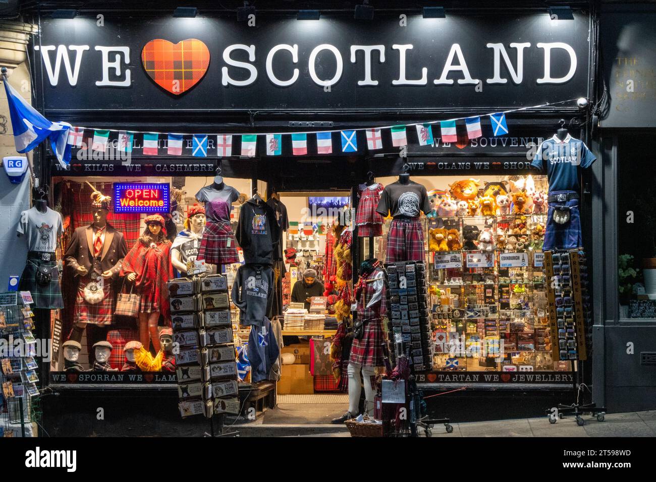 Negozio di souvenir a Edimburgo, Scozia Foto Stock