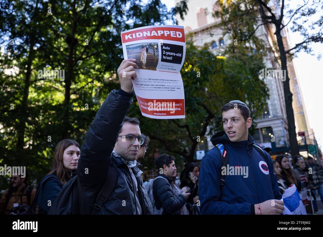 New York, Stati Uniti. 2 novembre 2023. Le proteste nei campus universitari di tutto il paese sono aumentate chiedendo la fine del bombardamento di rappresaglia a Gaza dopo che il gruppo militante palestinese ha lanciato un attacco mortale nel sud di Israele il 7 ottobre. (Foto di Michael Nigro/Pacific Press) credito: Pacific Press Media Production Corp./Alamy Live News Foto Stock