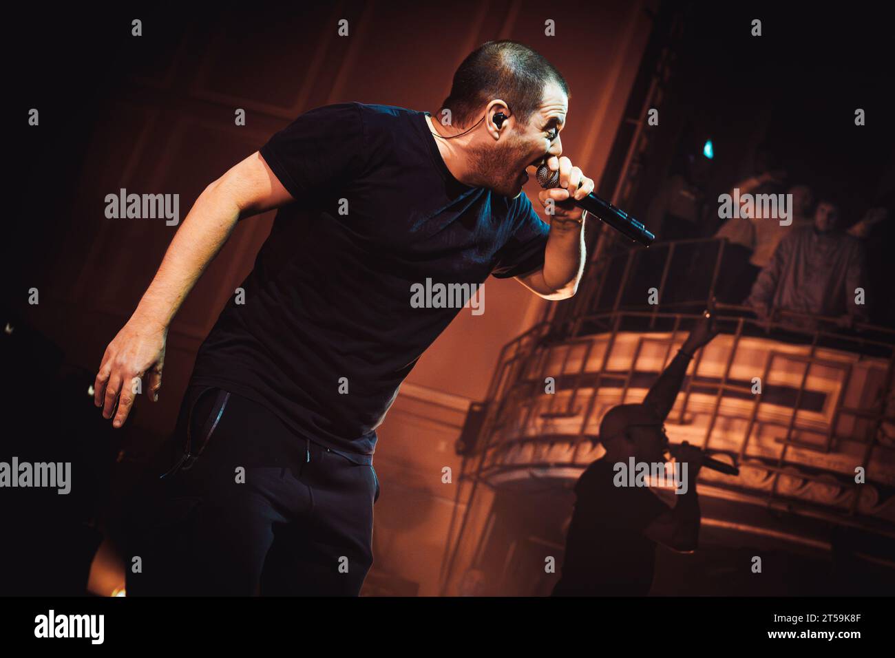 Newcastle, Regno Unito. 3 novembre 2023. Le Streets (fronteggiate da Mike Skinner) si esibiscono all'O2 City Hall di Newcastle. Crediti fotografici: Thomas Jackson/Alamy Live News Foto Stock