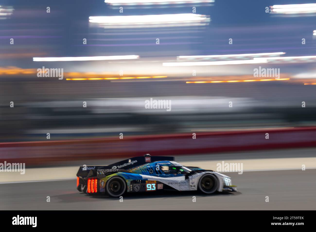 SAKHIR, BAHREIN. 3 NOVEMBRE 2023. WEC 8 ORE DI BAHREIN - PEUGEOT TOTALENERGIES. AHMAD ALSHEHAB/ Alamy Live News Foto Stock