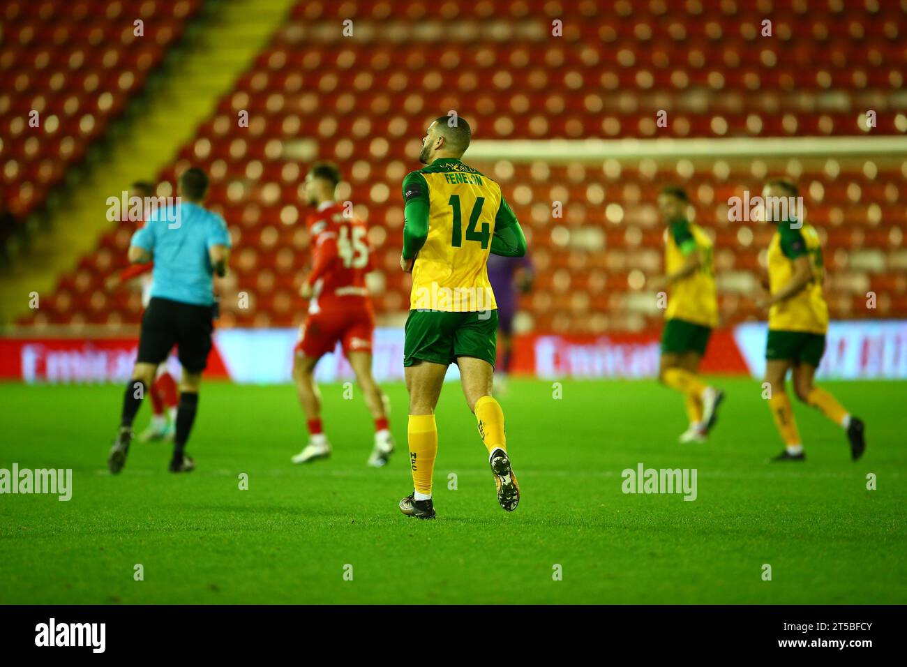 Oakwell Stadium, Barnsley, Inghilterra - 3 novembre 2023 - durante la partita Barnsley contro Horsham, Emirates fa Cup, 2023/24, Oakwell Stadium, Barnsley, Inghilterra - 3 novembre 2023 crediti: Arthur Haigh/WhiteRosePhotos/Alamy Live News Foto Stock