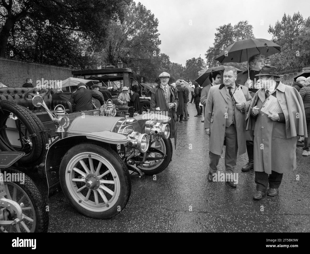 2023 St James's International Concours Londra Regno Unito. Auto d'epoca che partecipano alla London to Brighton Run Foto Stock