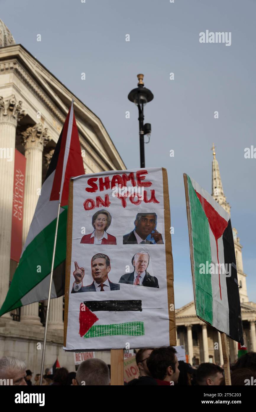 I manifestanti pro-palestinesi si sono riuniti nel loro quartiere a sostegno della Palestina e di un cessate il fuoco, per poi spostarsi verso Trafalgar Square. Crediti: Sinai Noor/Alamy Live News Foto Stock