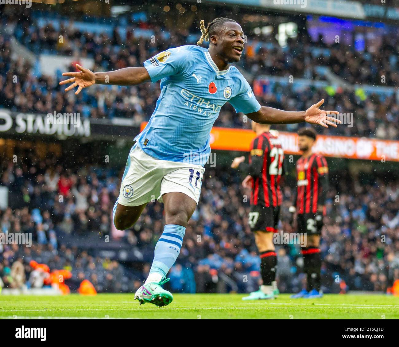 Etihad Stadium, Manchester, Regno Unito. 4 novembre 2023. Premier League Football, Manchester City contro Bournemouth; Jeremy Doku del Manchester City festeggia il suo gol al 30° minuto per 1-0 crediti: Action Plus Sports/Alamy Live News Foto Stock