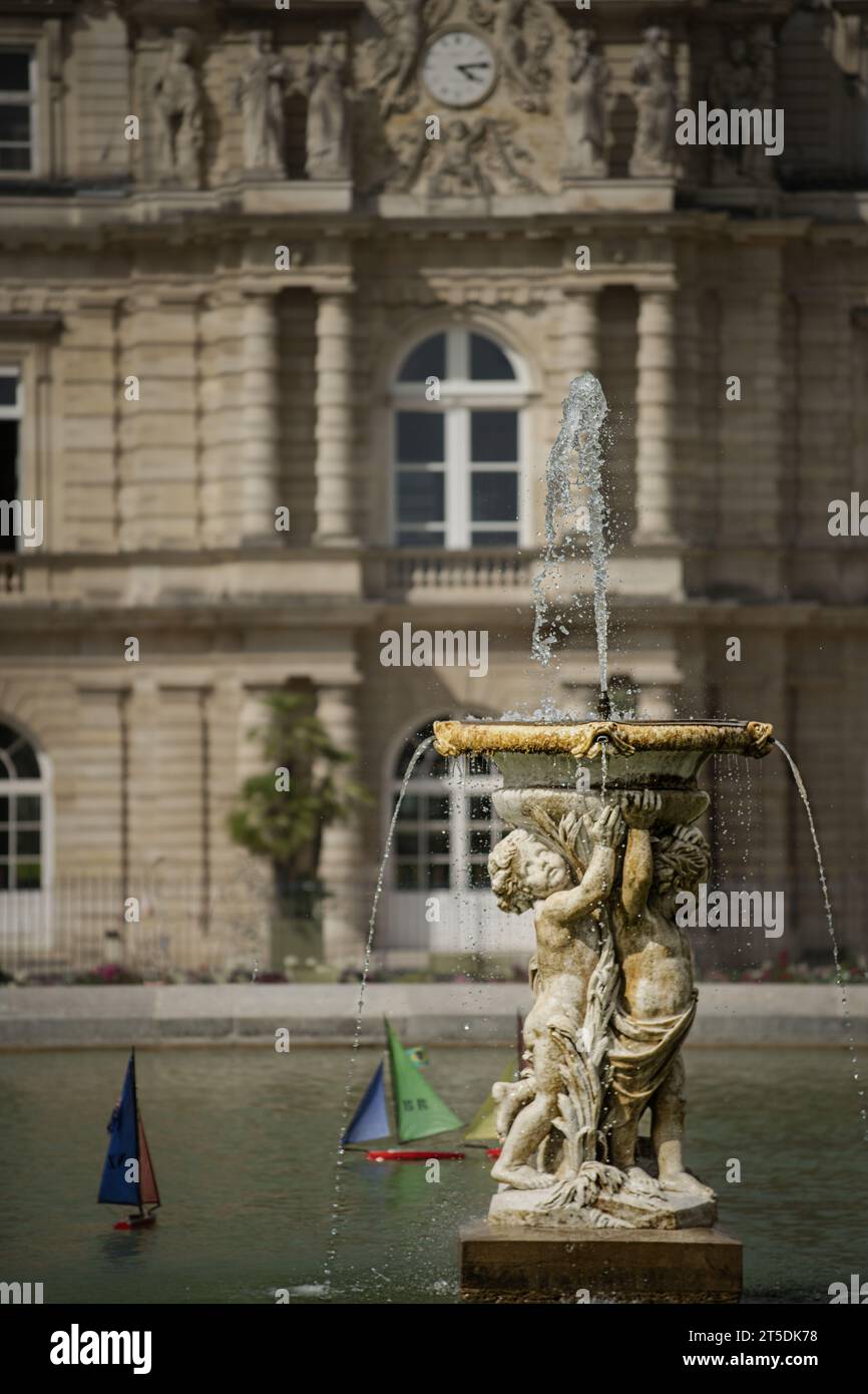 Paris et notre Dame en travaux, les boutiquiers, Lees jardins du Luxembourg Foto Stock