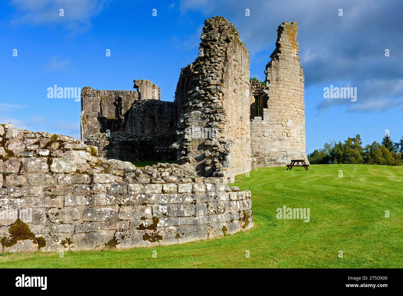 Kildrummy Castle (XIII secolo), Aberdeenshire, Scozia, Regno Unito. L'Eastern Interval Tower. Foto Stock