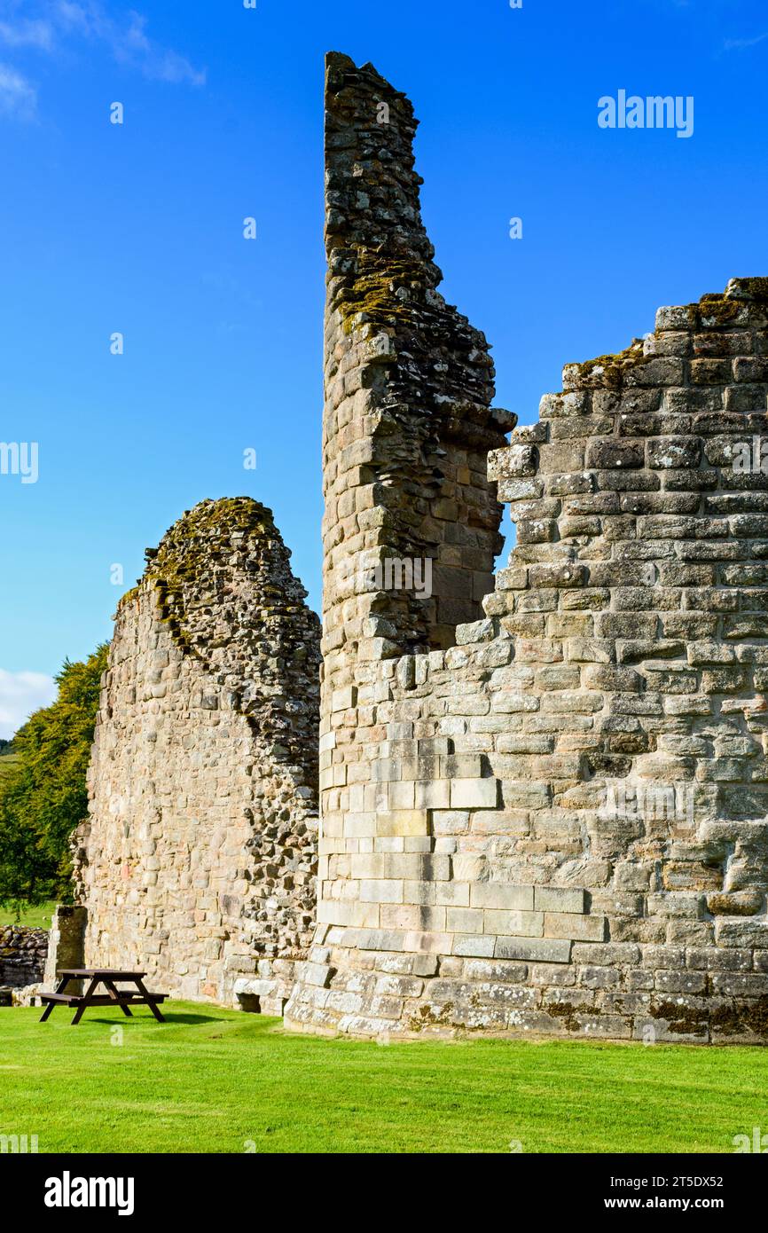 Kildrummy Castle (XIII secolo), Aberdeenshire, Scozia, Regno Unito. Esterno della Eastern Interval Tower. Foto Stock