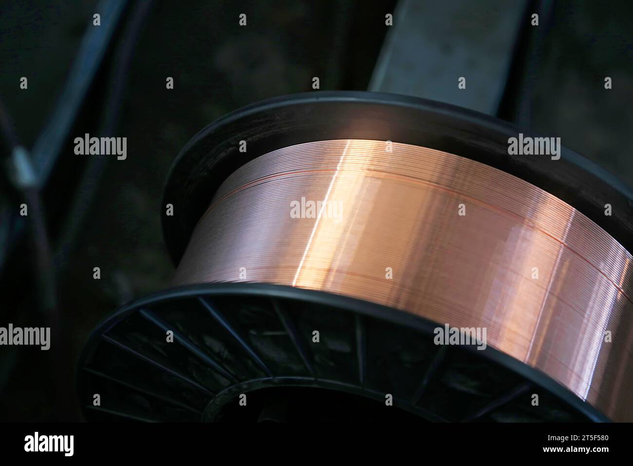 Filo per saldatura in officina Foto Stock