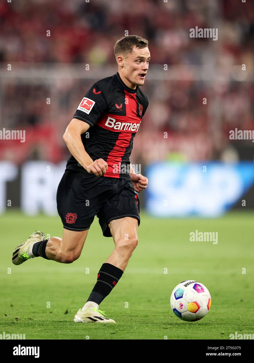 Florian Wirtz del Bayer Leverkusen FC Bayern MŸnchen - Bayer Leverkusen 15.9.2023 Fussball 1 . Bundesliga Saison 2023 / 2024 © diebilderwelt / Alamy Stock Foto Stock