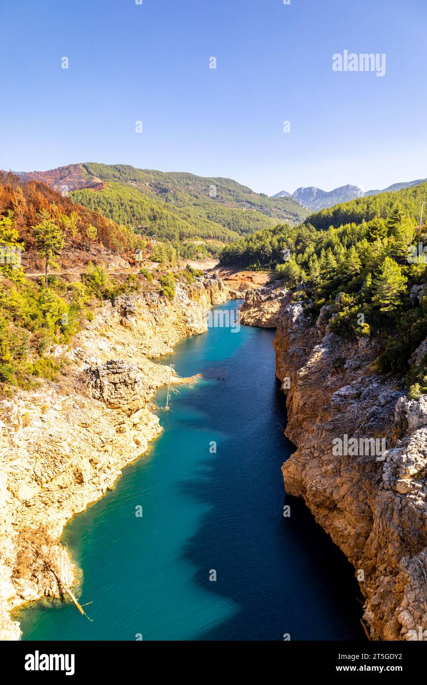 Tour esplorativo attraverso l'entroterra della Turchia fino al bacino idrico Dim vicino ad Alanya - Turchia Foto Stock
