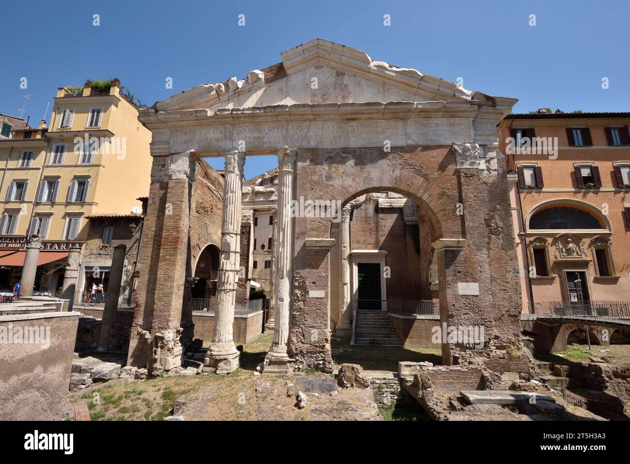 Italia, Roma, Ghetto Ebraico, Portico d'Ottavia, Porticus Octaviae Foto Stock