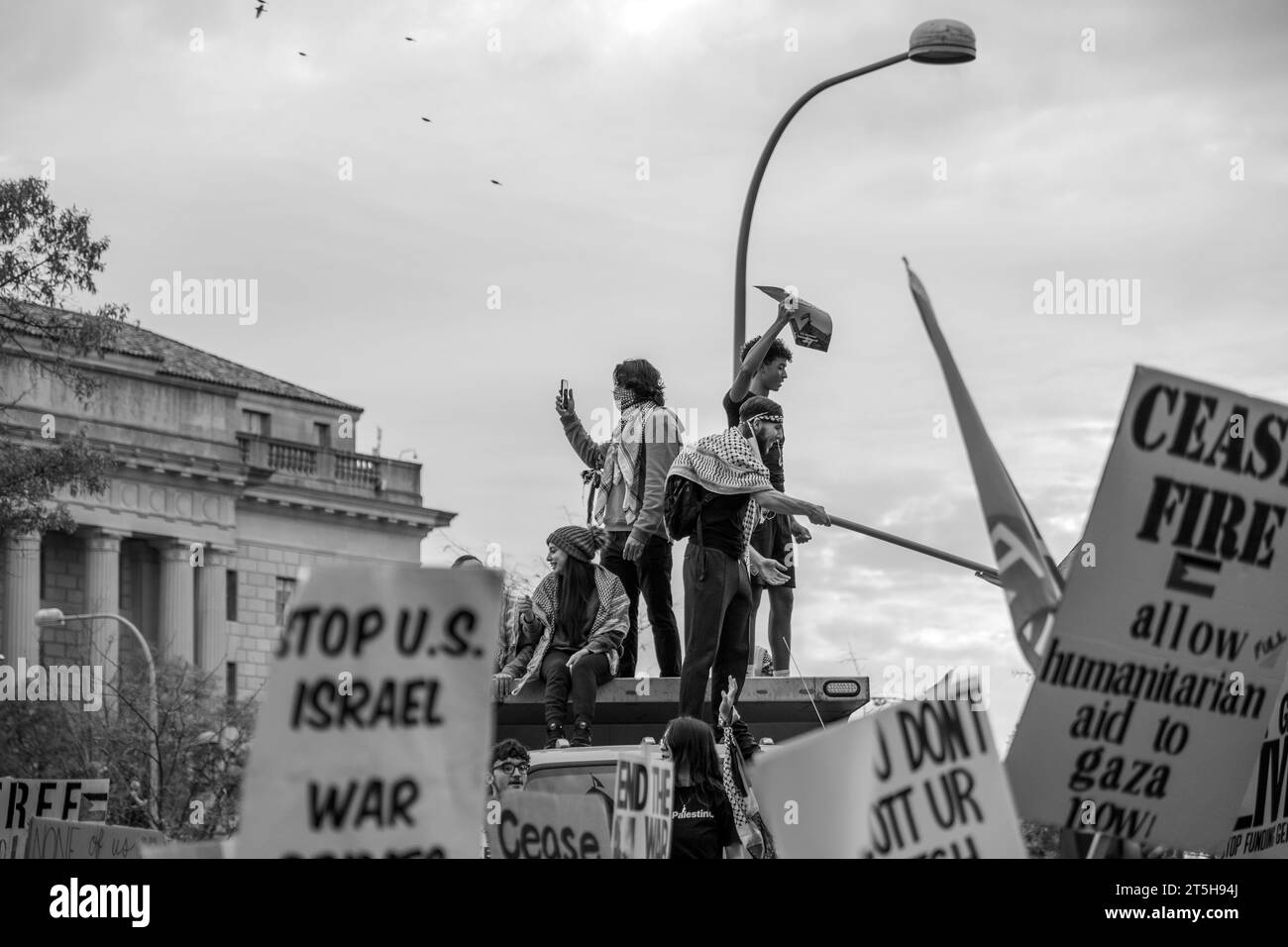 Washington, DC - 11-4-2023: Manifestanti alla marcia pro-Palestina Foto Stock