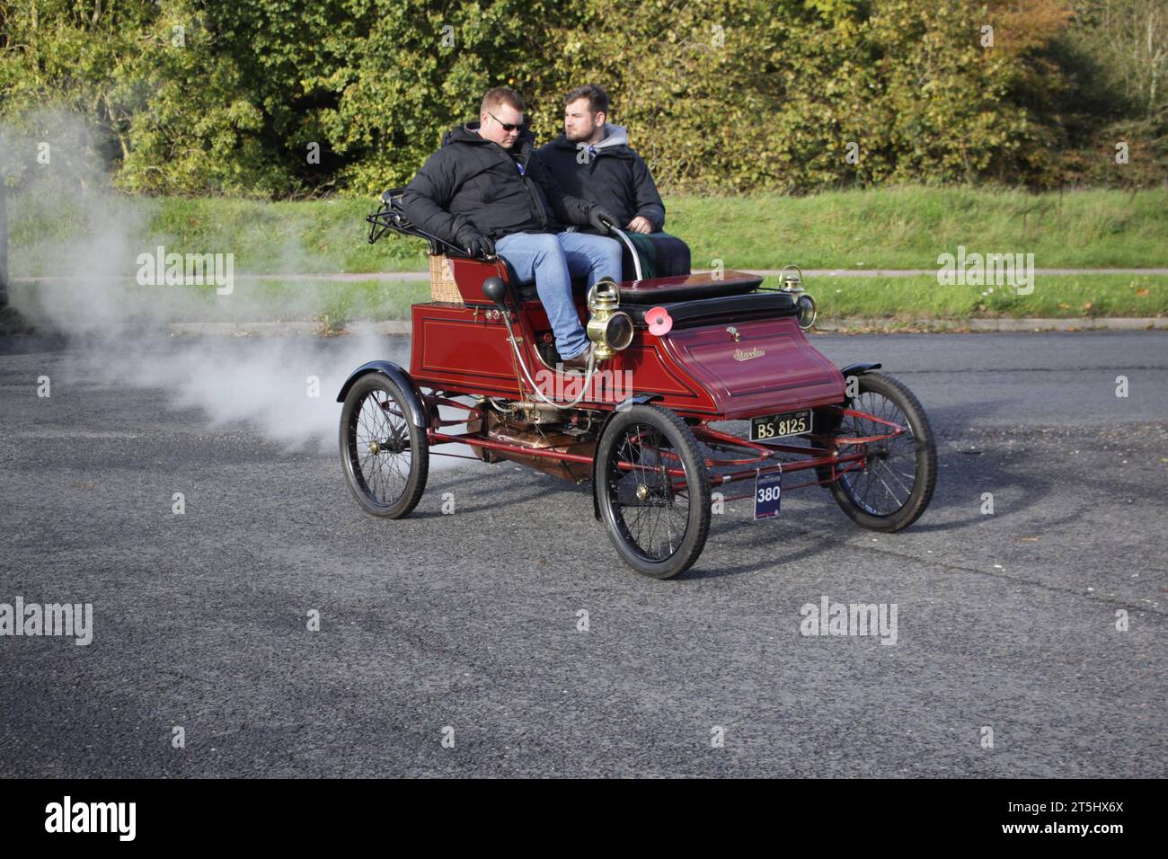 1903 Stanley a vapore che partecipa alla corsa di auto veterane da Londra a Brighton del 2023 Foto Stock