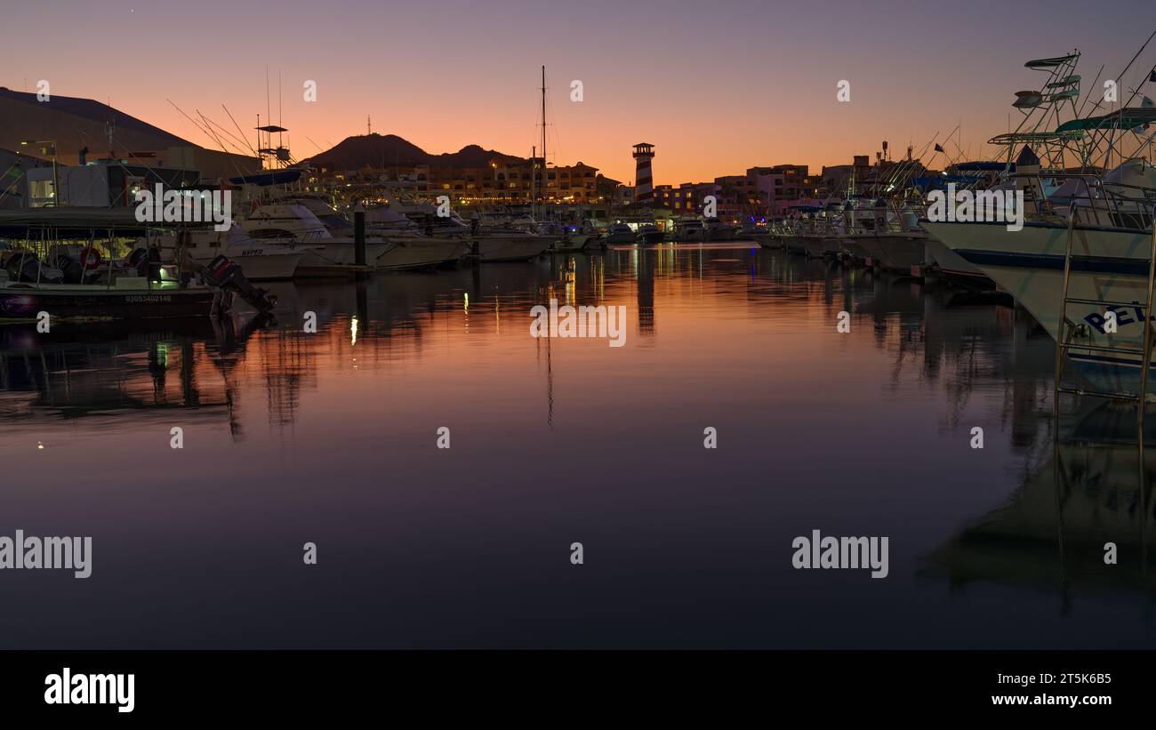 Cabo San Lucas, Messico, porticciolo al tramonto. Foto Stock