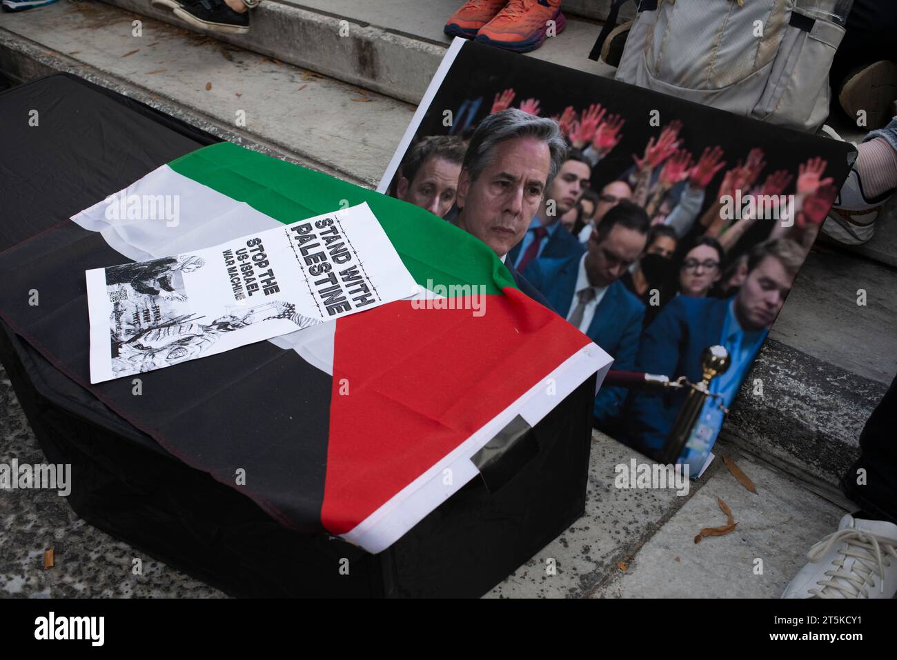 Immagine del Segretario di Stato americano Antony Blinken alla manifestazione pro-palestinese. Freedom Plaza. Washington DC. USA. 4 novembre. 2023 Foto Stock