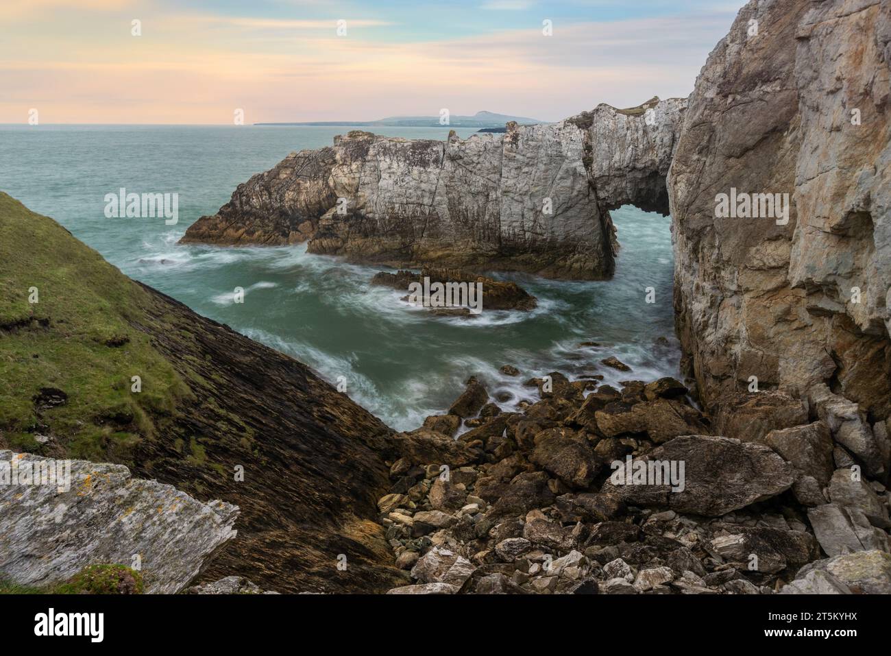 Iconici porticcioli marini a Rhoscolyn, Galles. Foto Stock