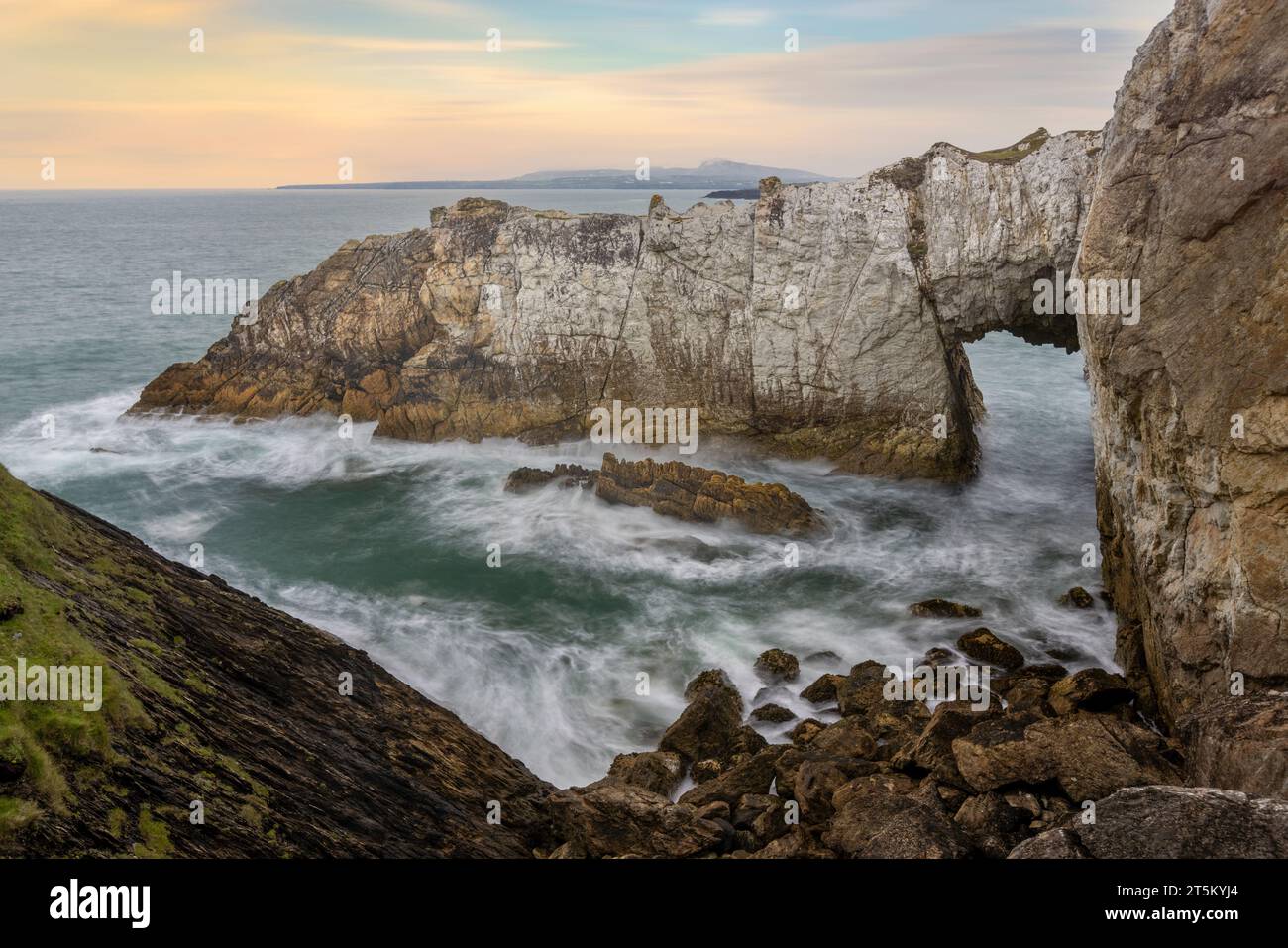 Iconici porticcioli marini a Rhoscolyn, Galles. Foto Stock
