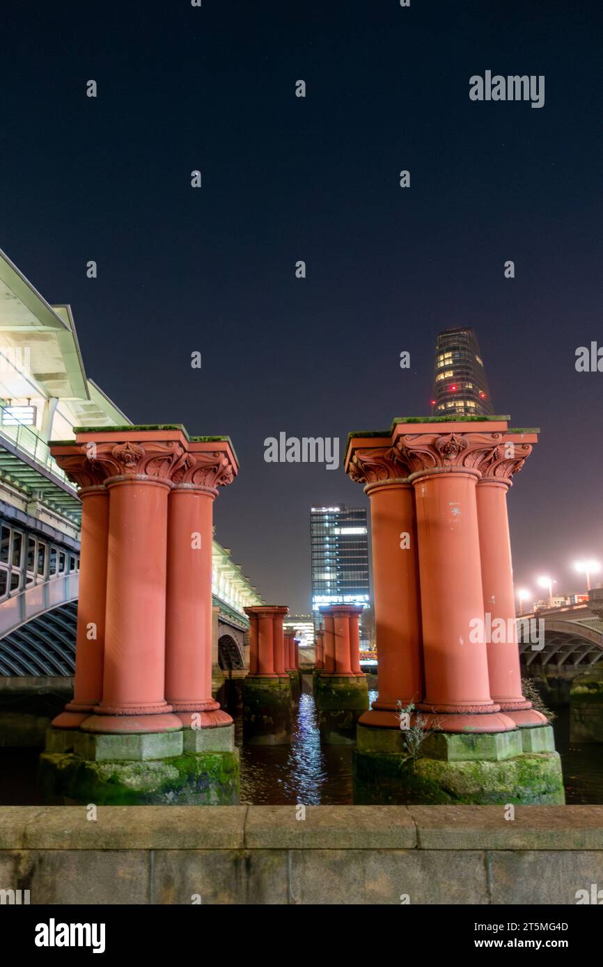 Blackfriars Bridge Old Support Legs Foto Stock