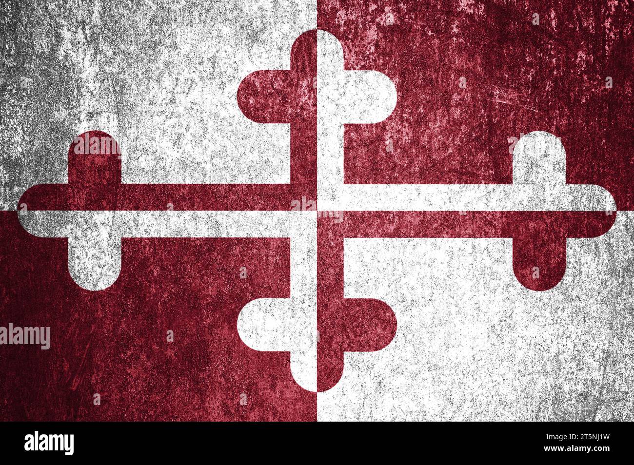 Primo piano della bandiera dello stato del Maryland del grunge. Bandiera dello stato del Maryland sporca su una superficie metallica. Foto Stock