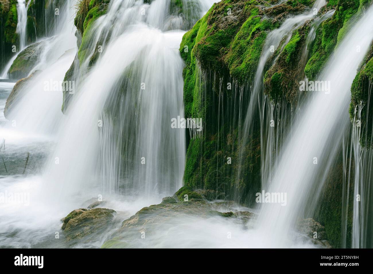 Cascate e cascate cristalline, Huancaya Perù. Foto Stock