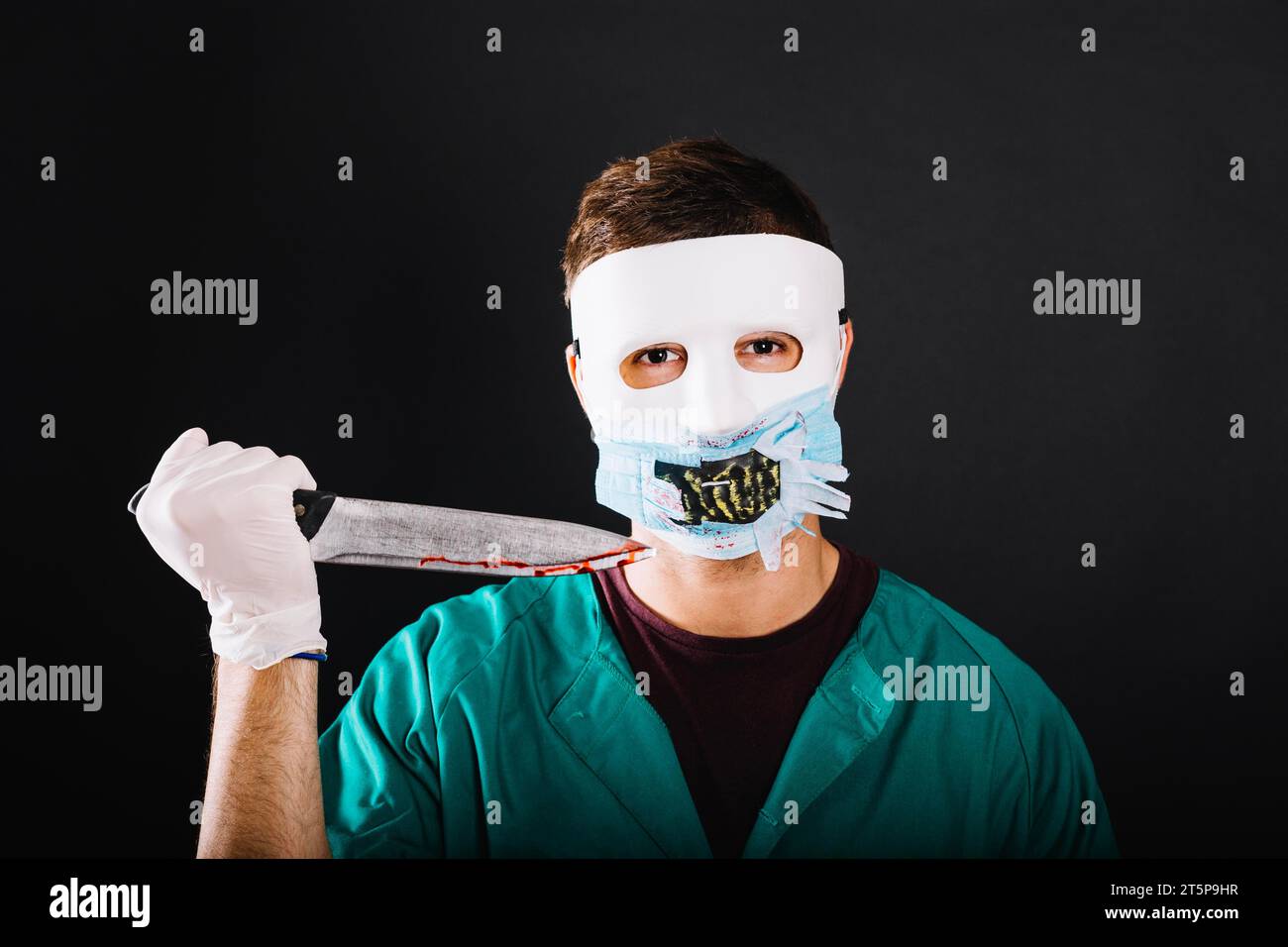 Dottore spettrale con coltello Foto Stock