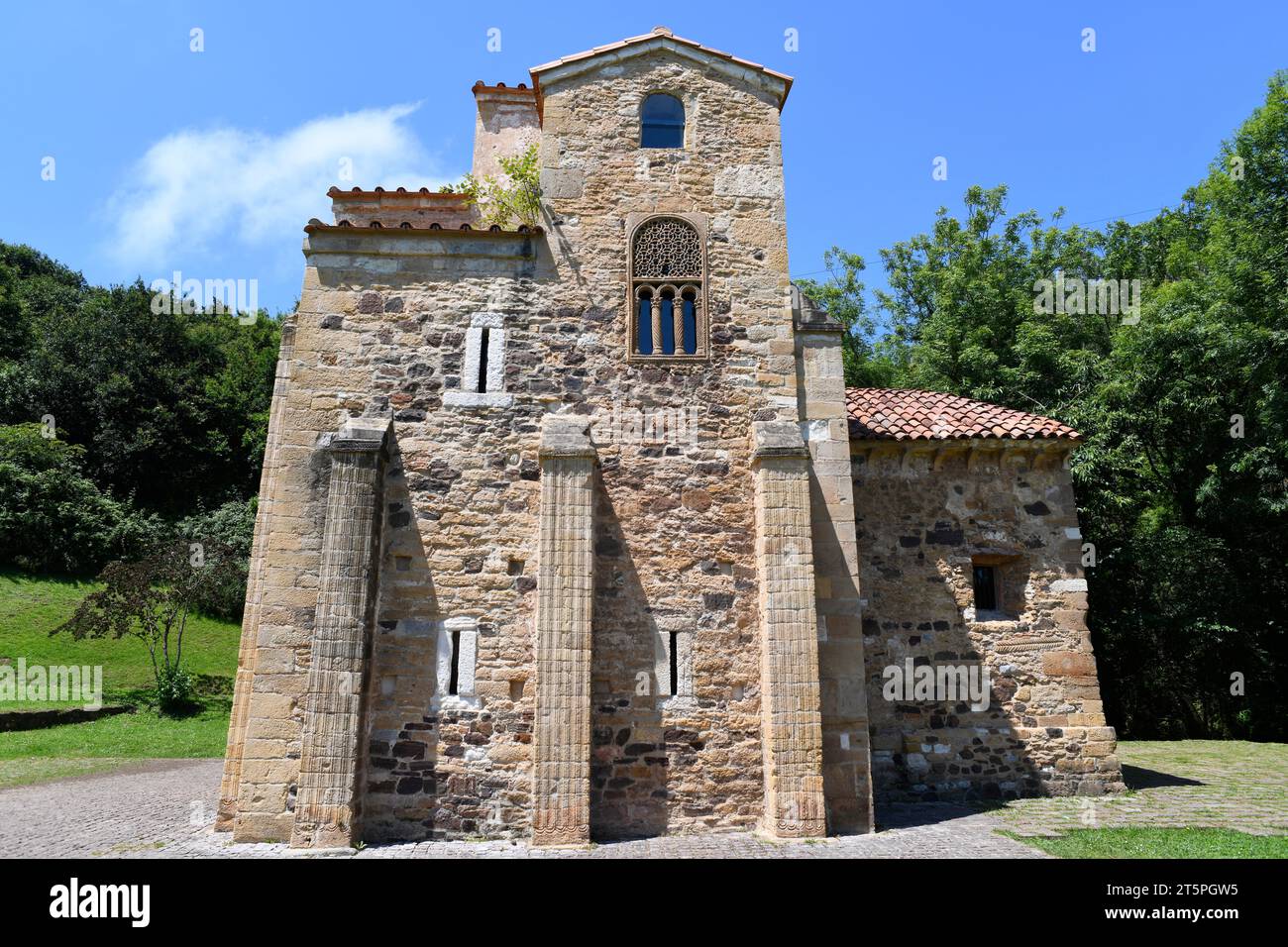 Chiesa preromanica di San Miguel de Lillo (IX secolo). Oviedo, Asturie, Spagna. Foto Stock