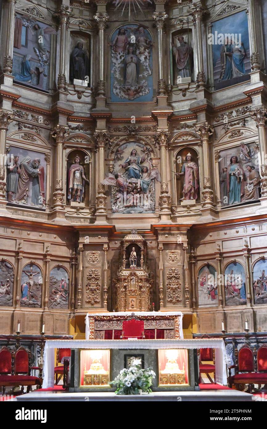 Calahorra, Cattedrale di Santa Maria (XVII secolo). Pala d'altare barocca a la Capilla Mayor (17-XVIII secolo). La Rioja, Spagna. Foto Stock