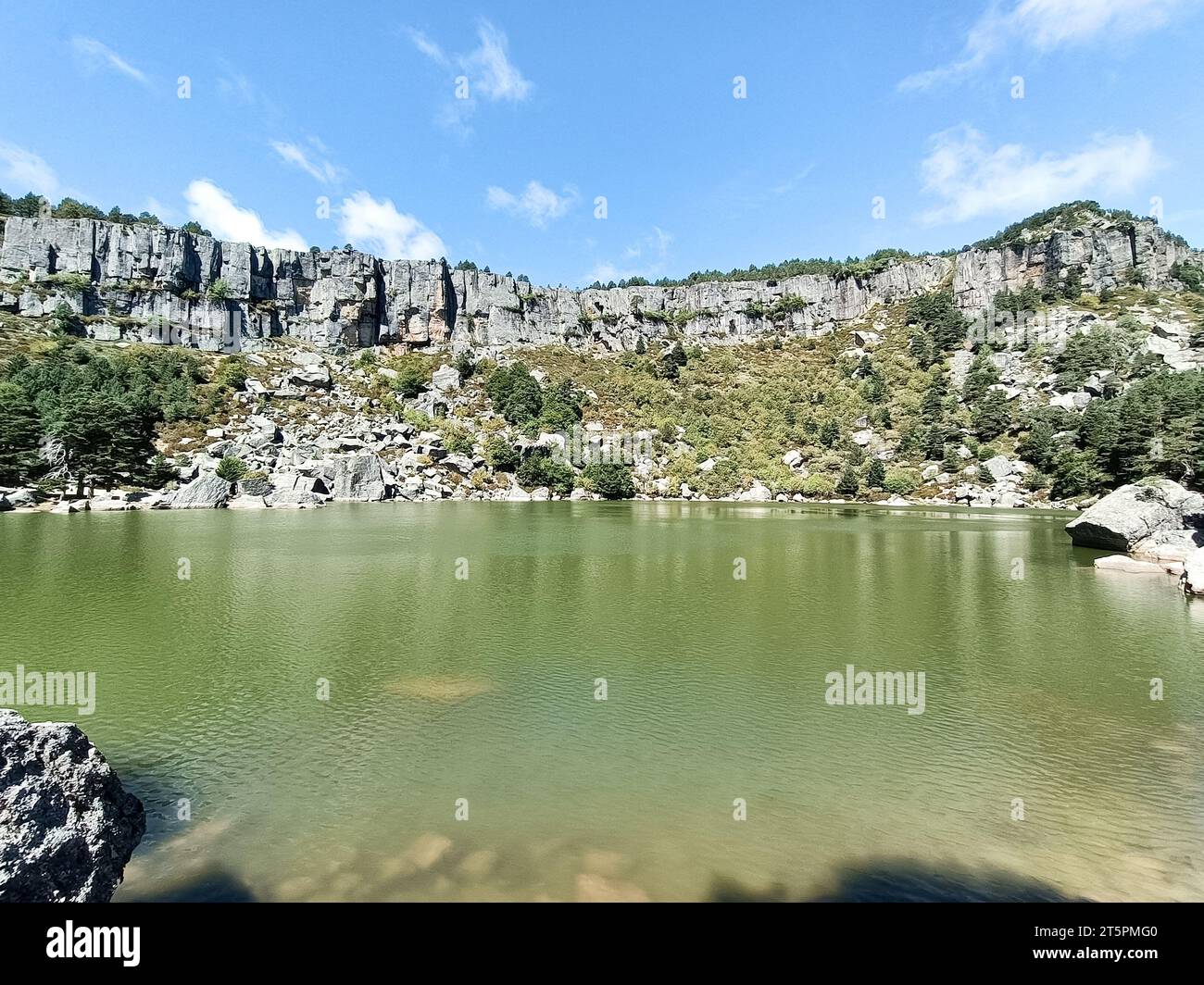 Laguna nera nella regione Castiglia e Leon, Spagna. Paesaggio lagunare. Laguna Negra Foto Stock