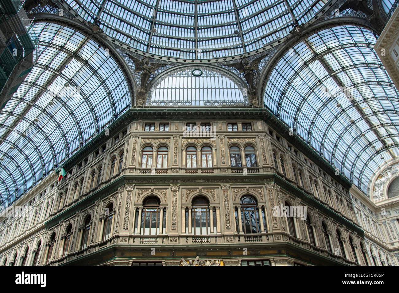 Galleria Umberto: Historisches Einkaufszentrum a Napoli Foto Stock