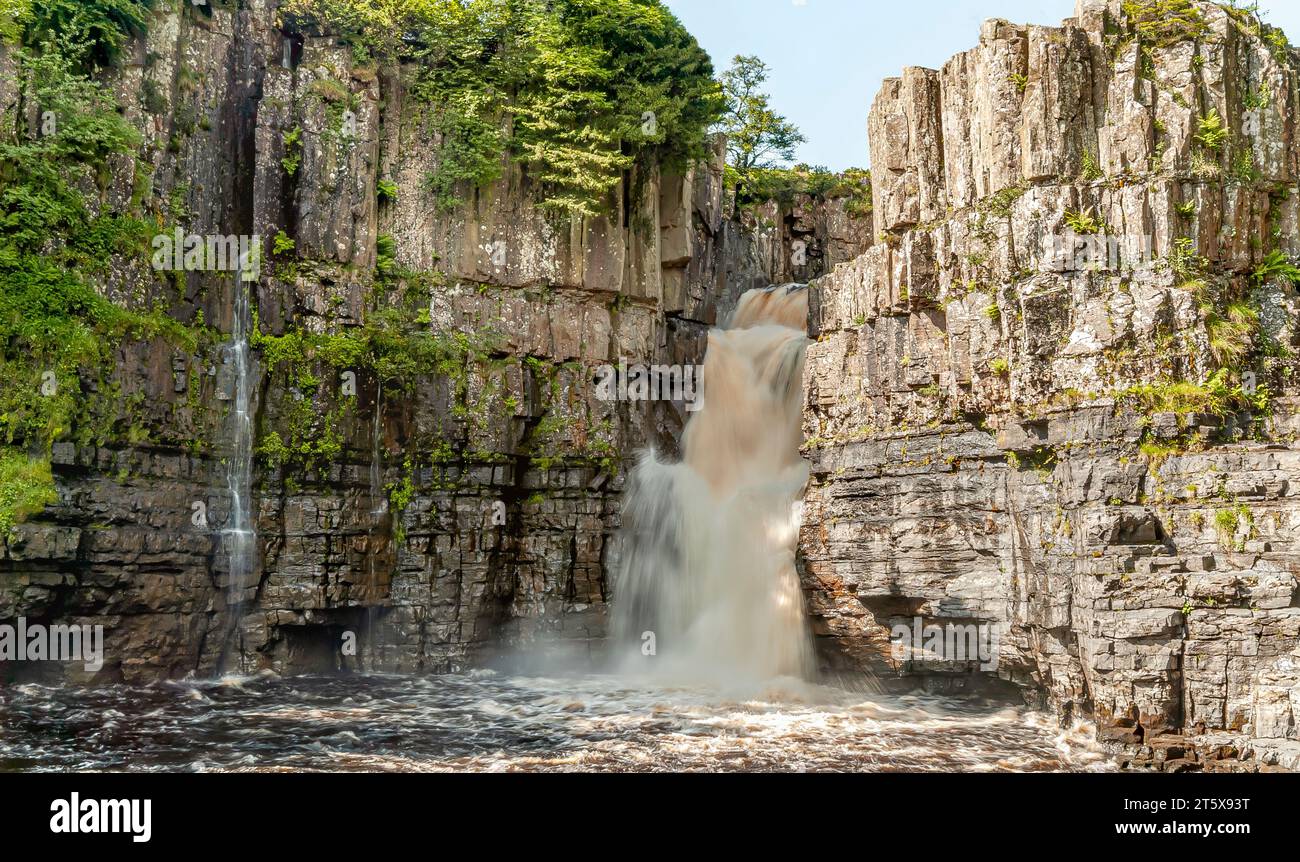 High Force, una delle cascate più alte d'Inghilterra a Forest-in-Teesdale, Inghilterra settentrionale Foto Stock