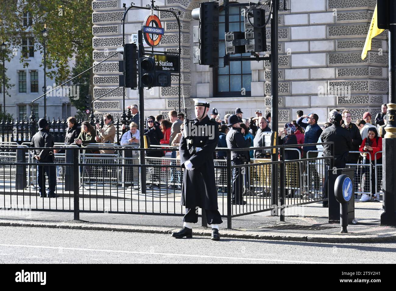 Whitehall, Londra, Regno Unito. 7 novembre 2023. Sua altezza reale il re Carlo III ritornerà dopo l'apertura statale del Parlamento, dove annuncerà i piani legislativi del governo fino alle prossime elezioni. Credito: Vedere li/Picture Capital/Alamy Live News Foto Stock