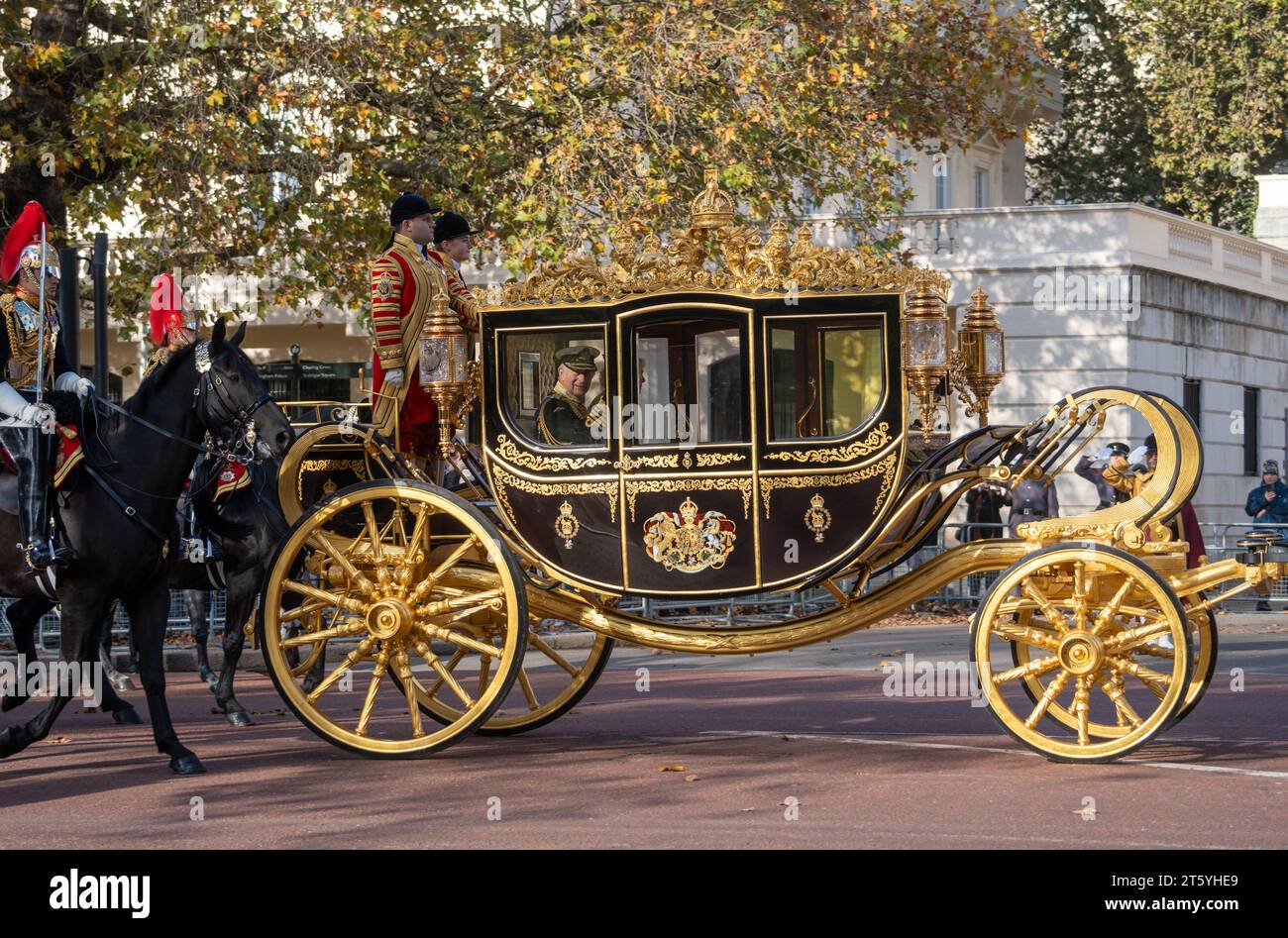 Londra, Regno Unito. Martedì 7 novembre 2023. Re Carlo III in viaggio verso l'apertura ufficiale del Parlamento. Foto: Richard Gray/Alamy Live News Foto Stock