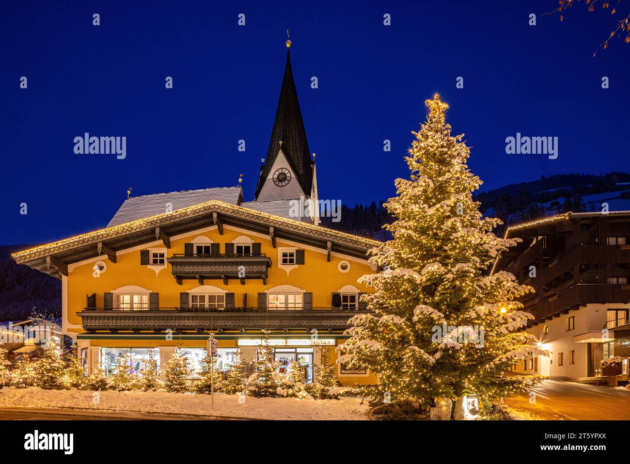 Albero di Natale a Neukirchen Foto Stock