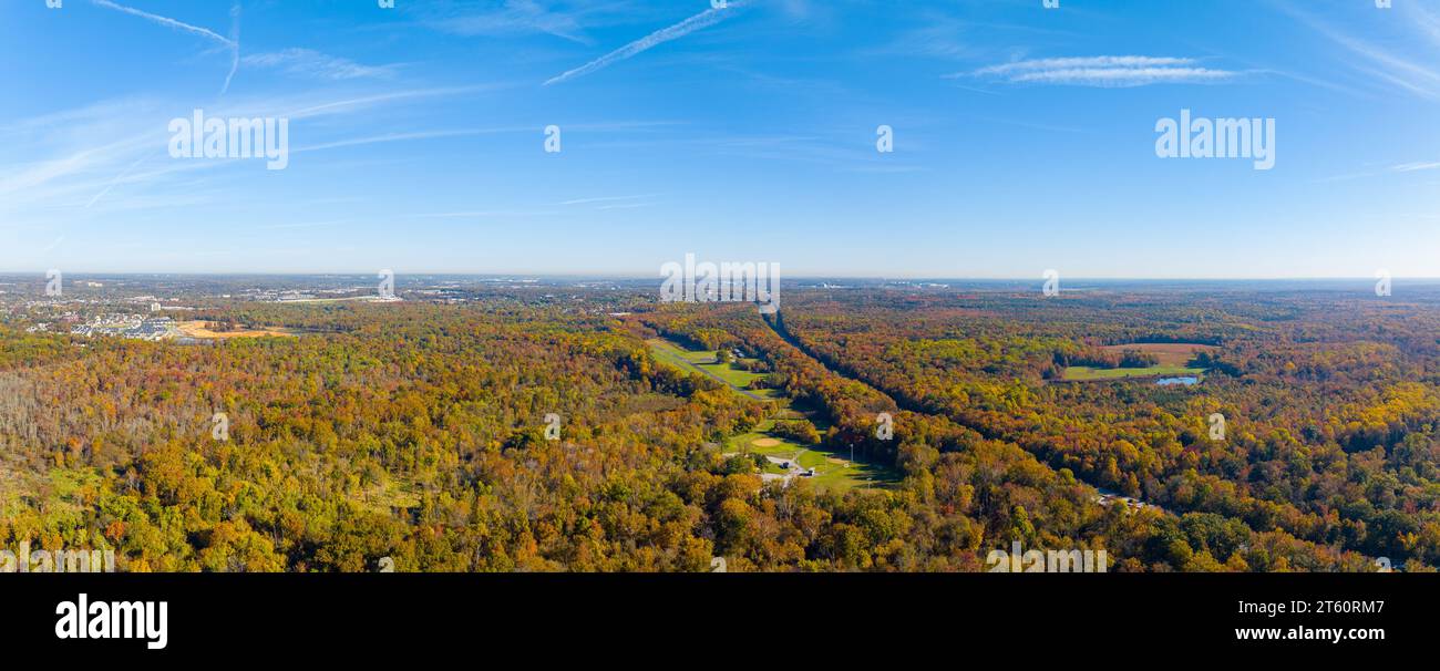 Foto aerea drone fogliame autunnale Maryland Laurel Foto Stock