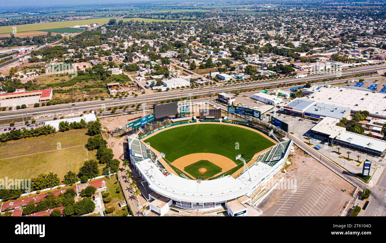 Vista aerea dello stadio Francisco Carranza Limón. Vista generale dello stadio Algodoneros a Guasave, Sinaloa Messico. Guasave Mexico. Il 7 febbraio 2021 a Guasave, Messico. Kuroda Park (foto di Luis Gutierrez/Norte Photo/) Vista aérea del Estadio Francisco Carranza Limón. Vista General del estadio Algodoneros en Guasave, Sinaloa México. Guasave México. el 7 de febrero de 2021 en Guasave, Messico. . (Foto de Luis Gutierrez / foto Norte /) Foto Stock