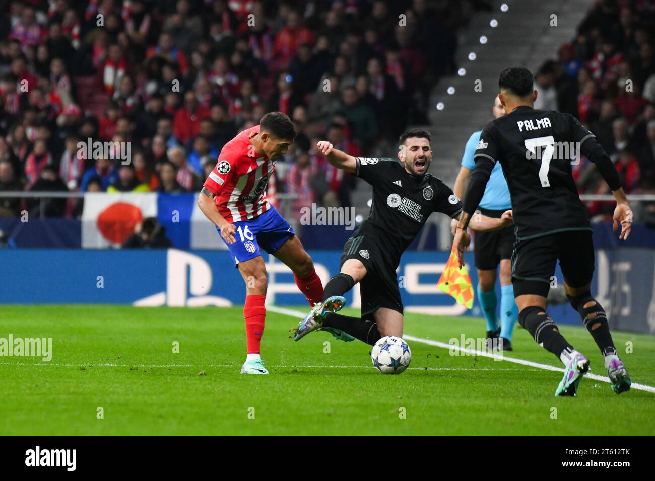 MADRID, SPAGNA - 7 NOVEMBRE: Incontro tra Atletico de Madrid e Celtic nell'ambito della Champions League al Civitas Metropolitano il 7 novembre 2023 a Madrid, Spagna. (Foto di Sara Aribó/PxImages) credito: PX Images/Alamy Live News Foto Stock