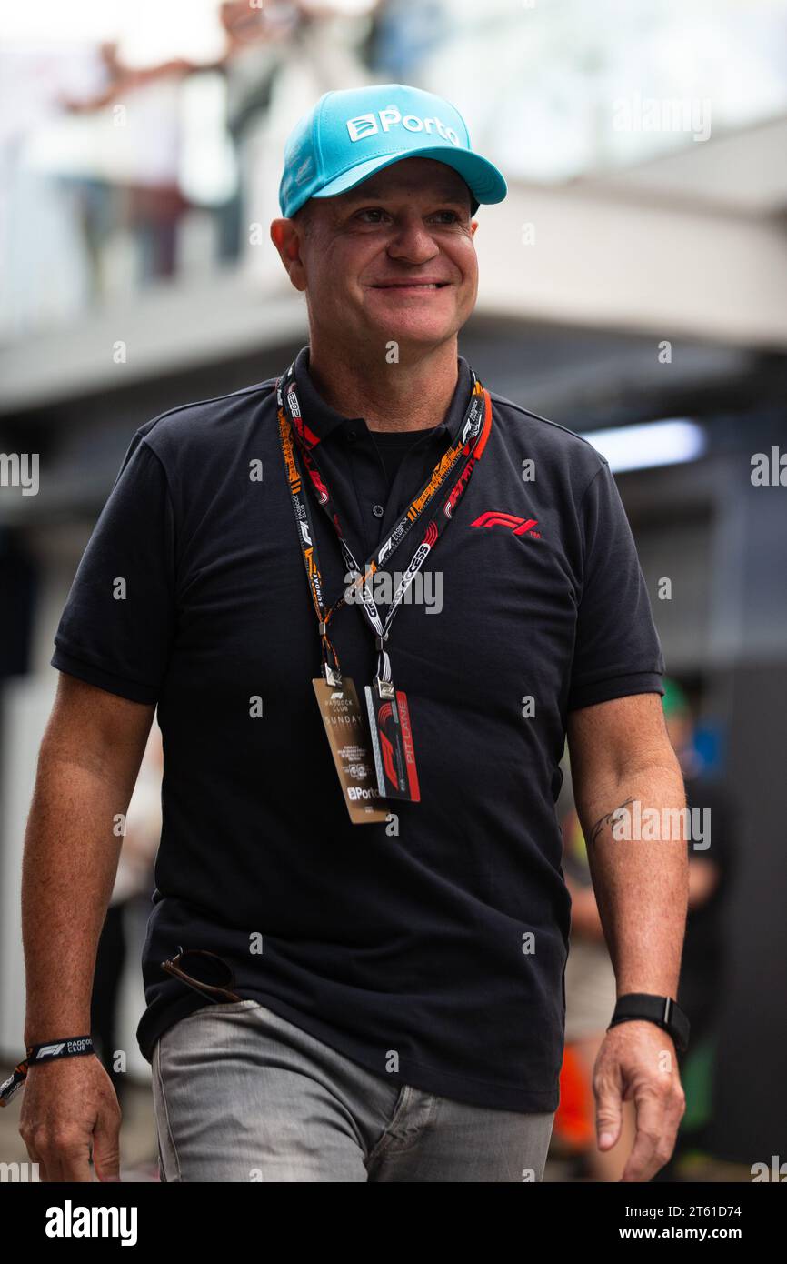 RUBENS BARRICHELLO ex pilota FERRARI arriva al paddock come parte del Gran Premio di F1 di San Paolo 2023 all'autodromo Jose Carlos Pace di Novemb Foto Stock