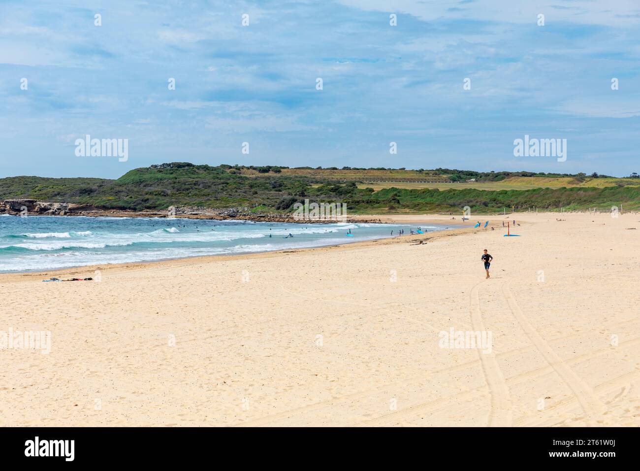 Maroubra, sobborgo di Sydney sulla spiaggia in un giorno di primavera blu, sobborghi orientali di Sydney, nuovo Galles del Sud, Australia Foto Stock