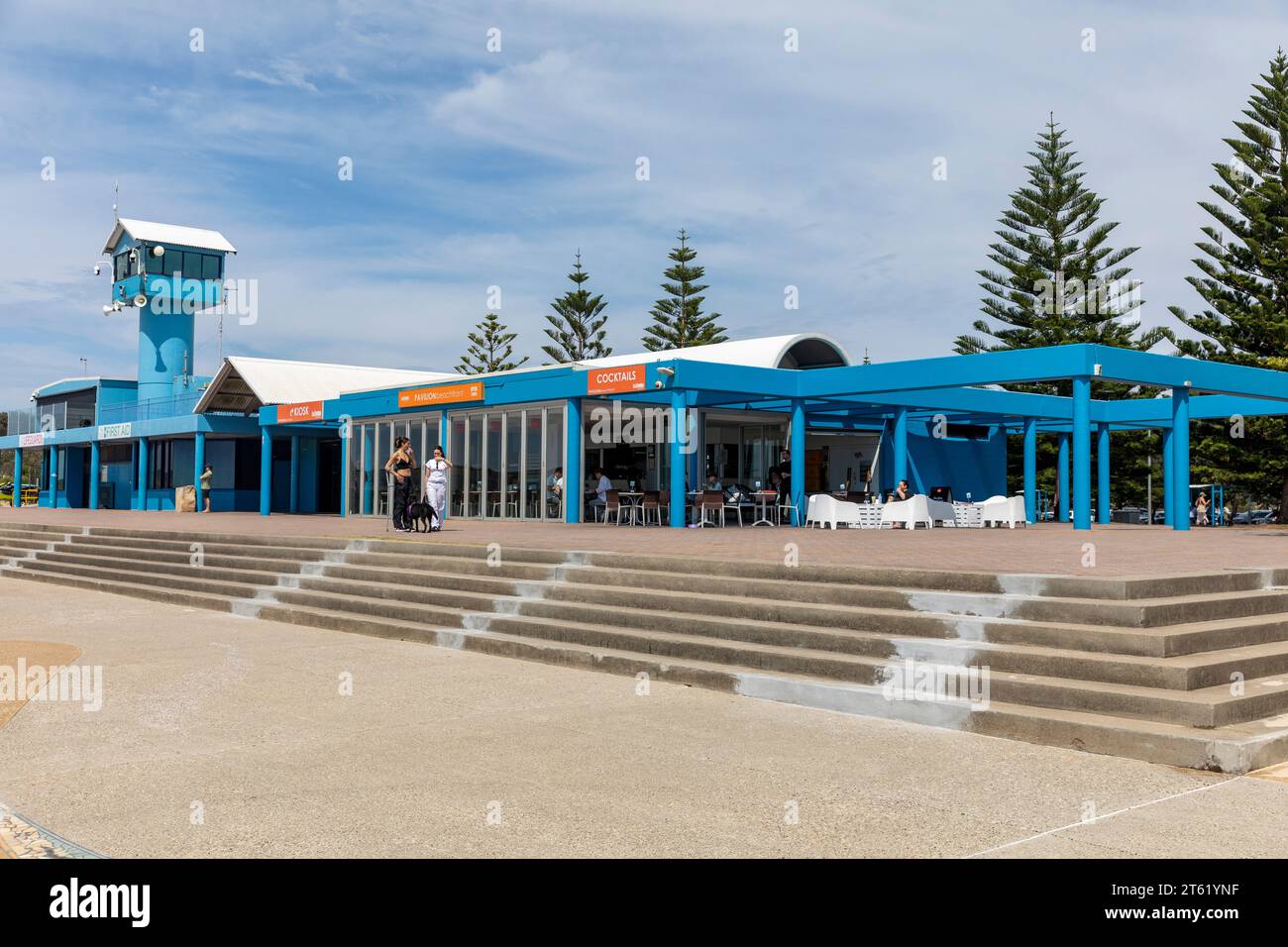 Edificio Maroubra Beach Pavilion sul lungomare, sobborghi orientali di Sydney, NSW, Australia Foto Stock