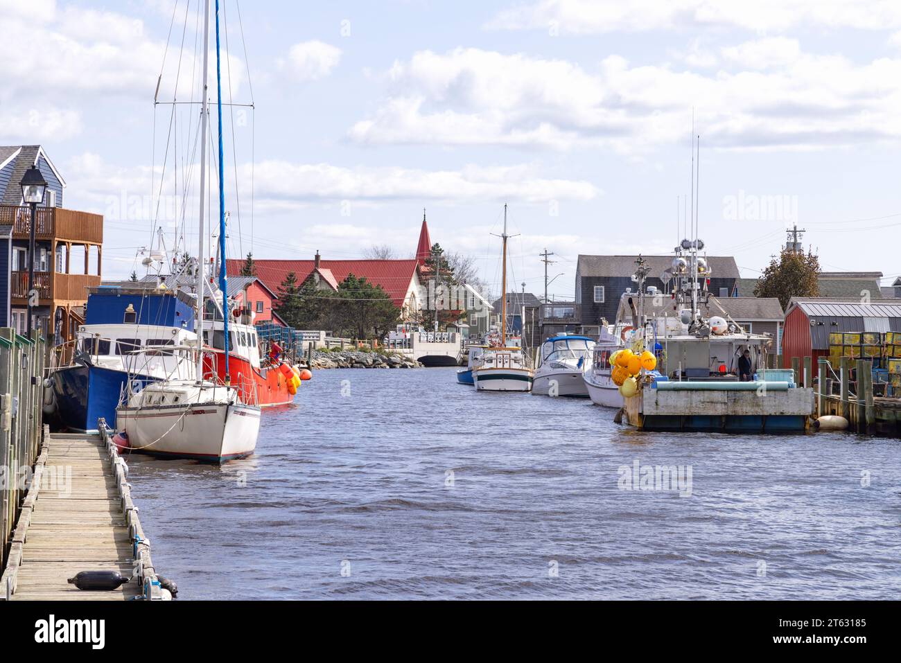 Fishermans Cove, Halifax nuova Scozia Canada - un tranquillo canale navigabile con case e barche vicino alla città di Halifax, Canada orientale. Costa del Canada. Foto Stock