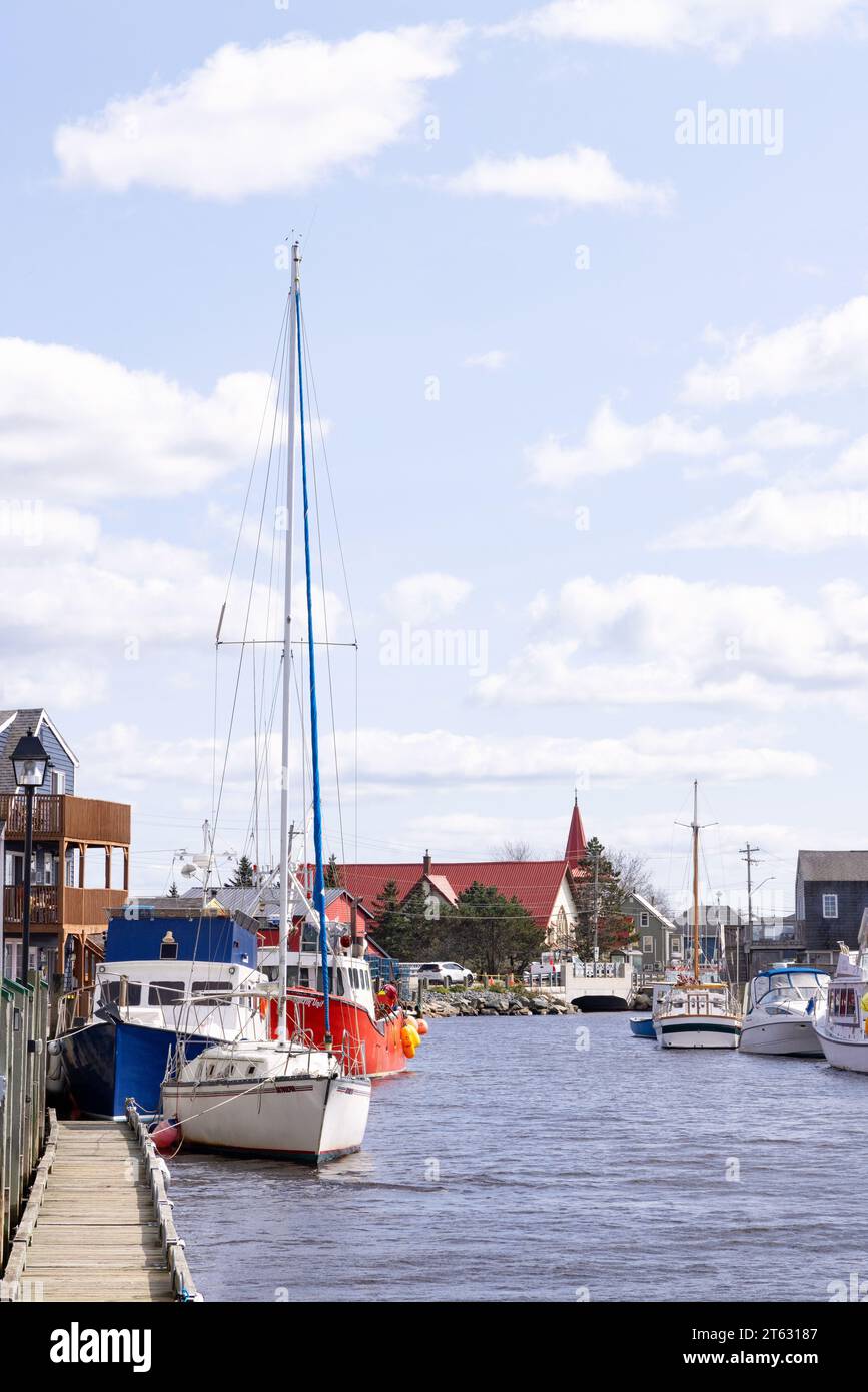 Fishermans Cove, Halifax nuova Scozia Canada - un tranquillo canale navigabile con case e barche vicino alla città di Halifax, Canada orientale. Costa canadese. Foto Stock
