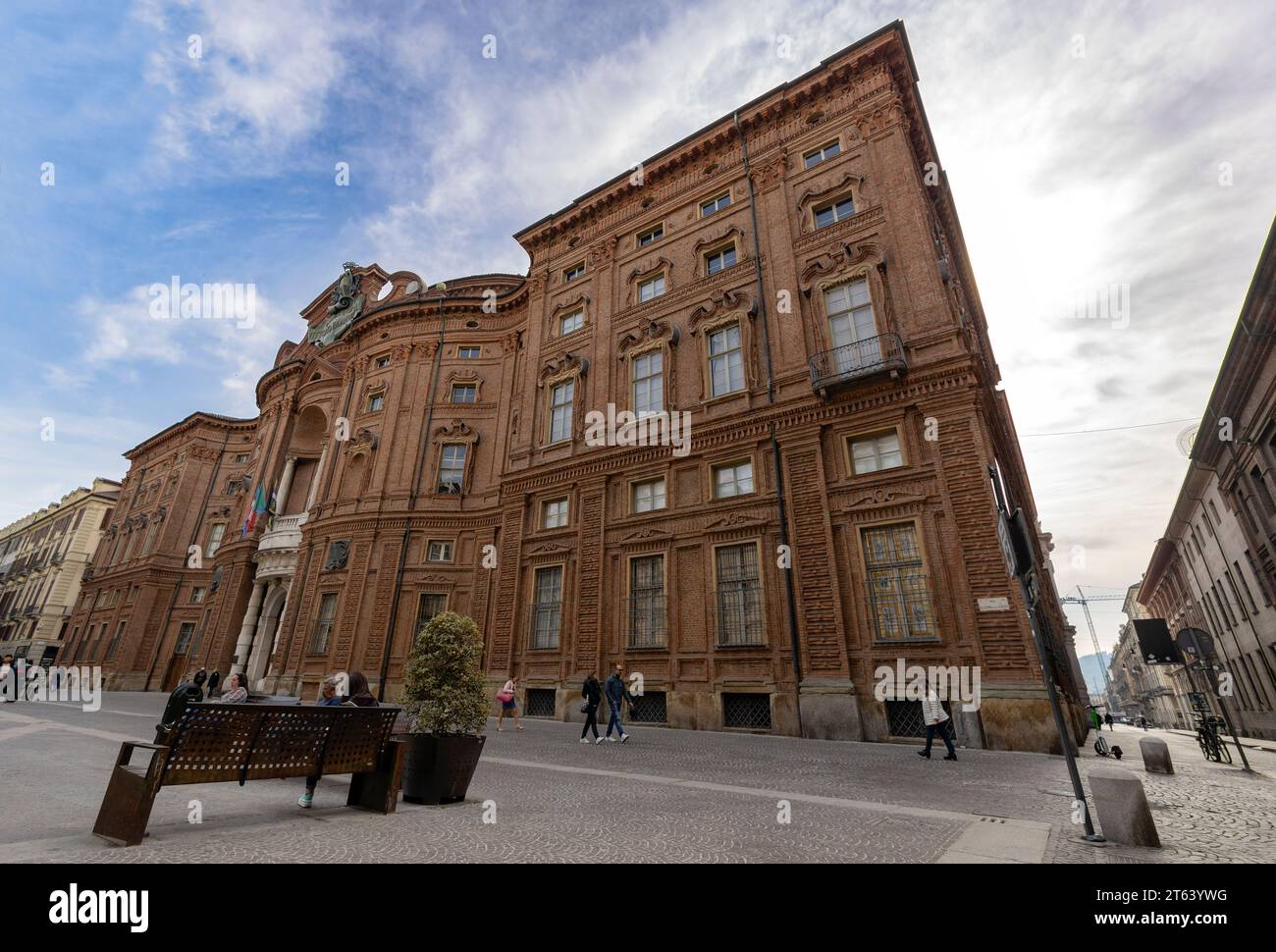 TORINO, ITALIA, 11 APRILE 2023 - Vista del Palazzo Carignano nel centro di Torino (Torino), Piemonte, Italia Foto Stock