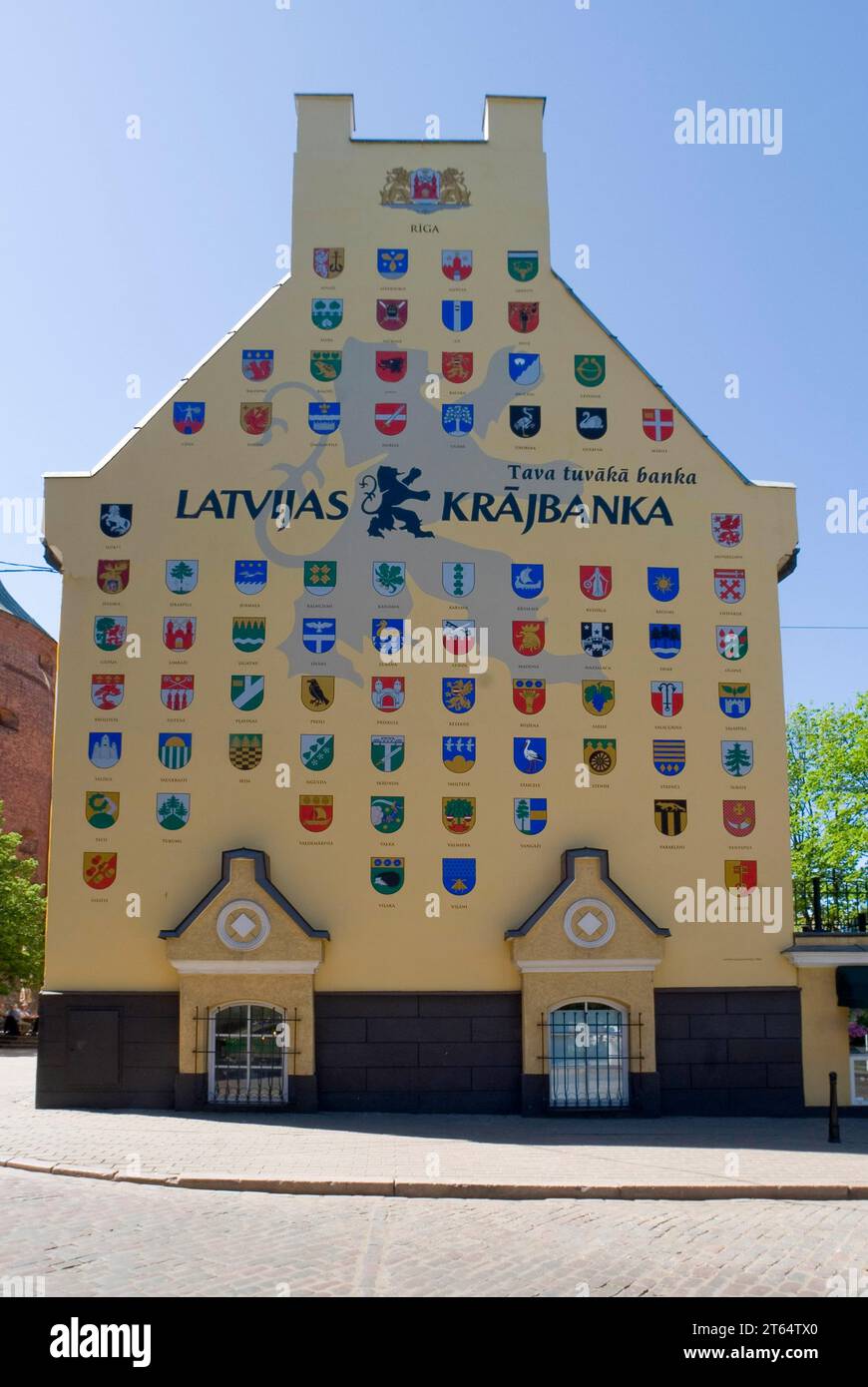 Casa con gli stemmi di tutte le principali città lettoni nel centro storico di riga, Lettonia Foto Stock