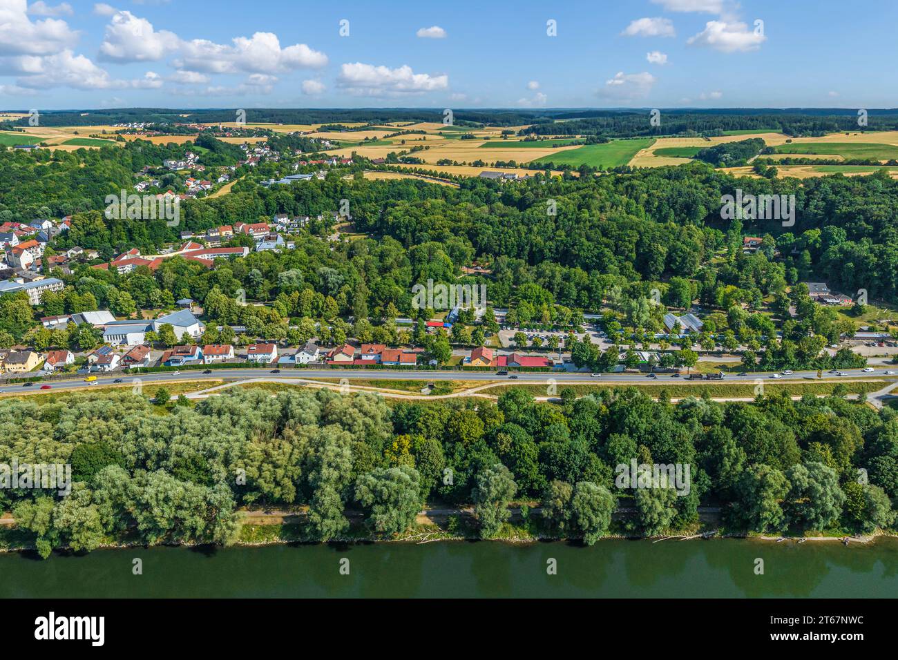 Il villaggio termale di Bad Abbach sul Danubio dall'alto Foto Stock