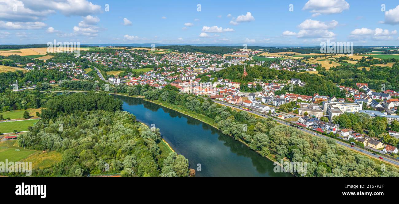 Il villaggio termale di Bad Abbach sul Danubio dall'alto Foto Stock